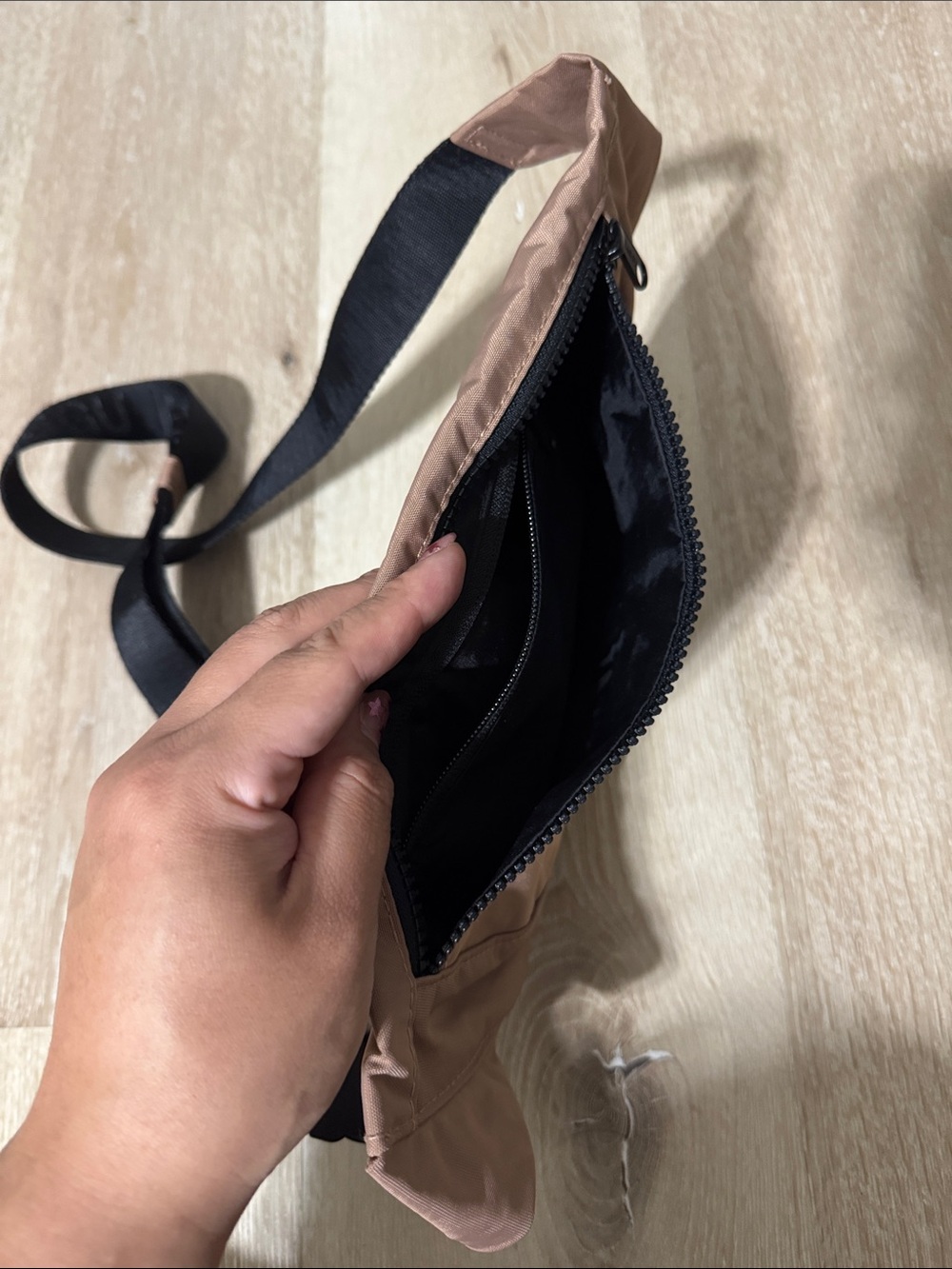 Baggu Crescent Brown Fanny Belt Bag - Picture 4 of 4